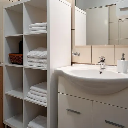 Neli Διαμέρισμα